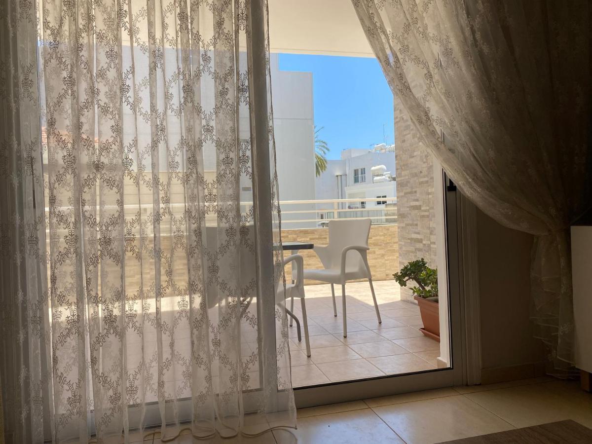 Holiday City Center Apartman Lárnaka Kültér fotó